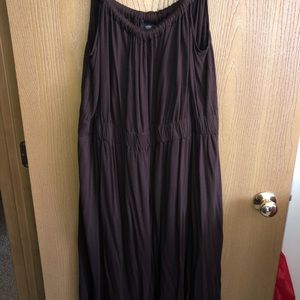 Brown plus size dress with adjustable neckline